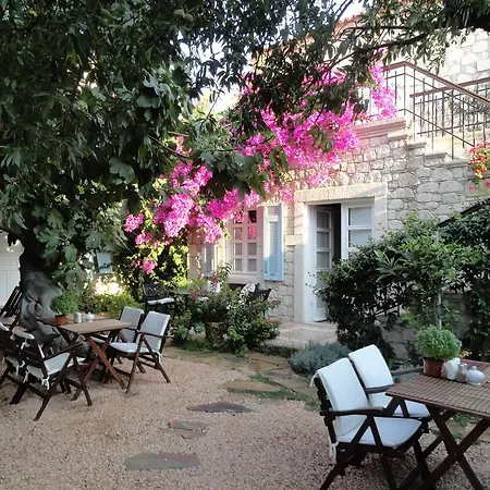 Hotel Incirliev - Special Category Alaçatı