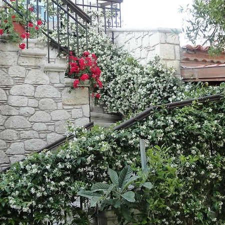 Hotel Incirliev - Special Category Alaçatı