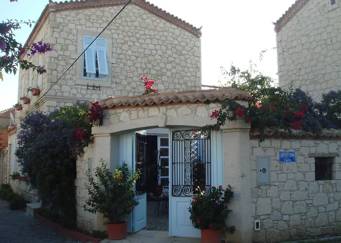 Incirliev - Special Category Алачати